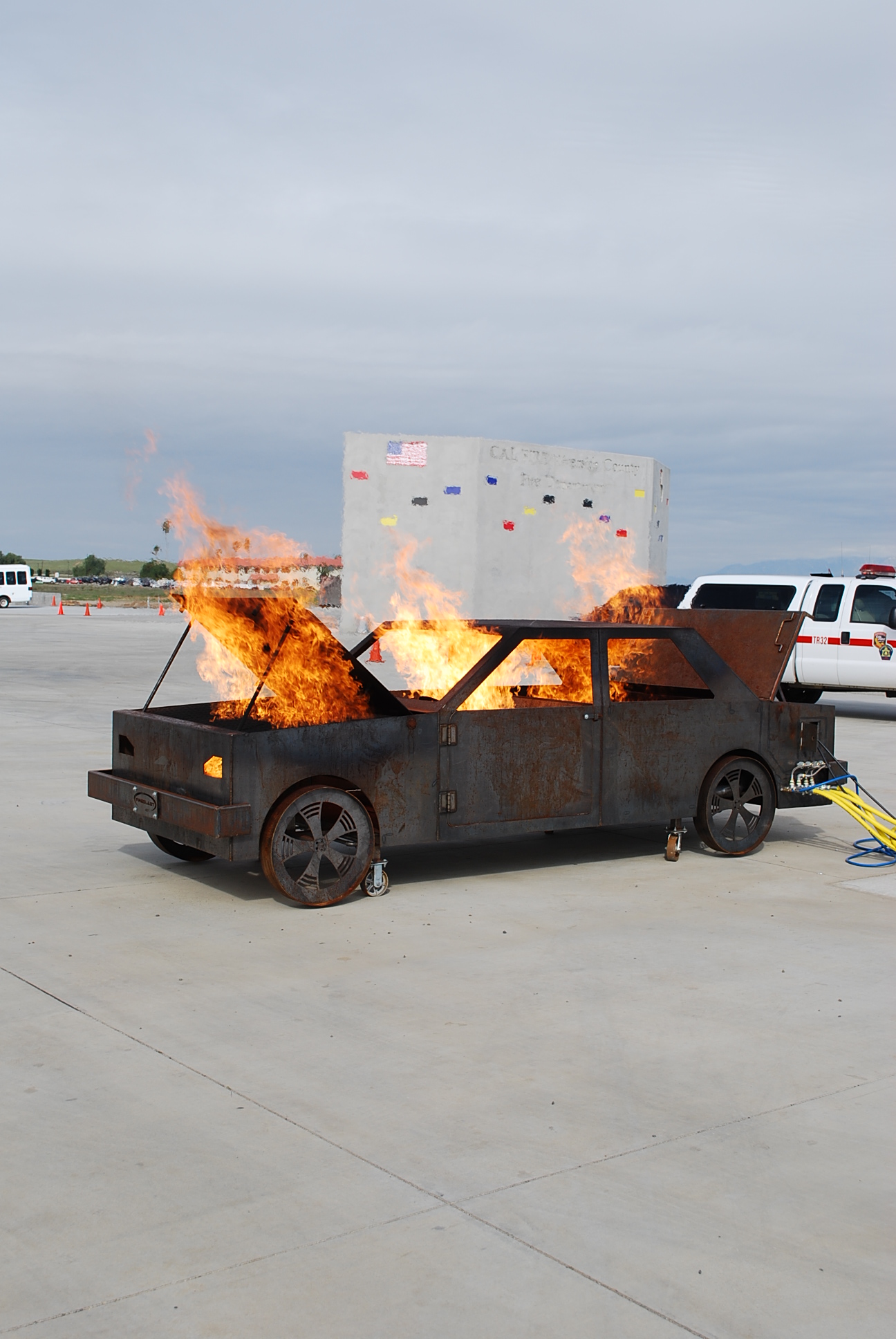 EXTERIOR CAR PROP